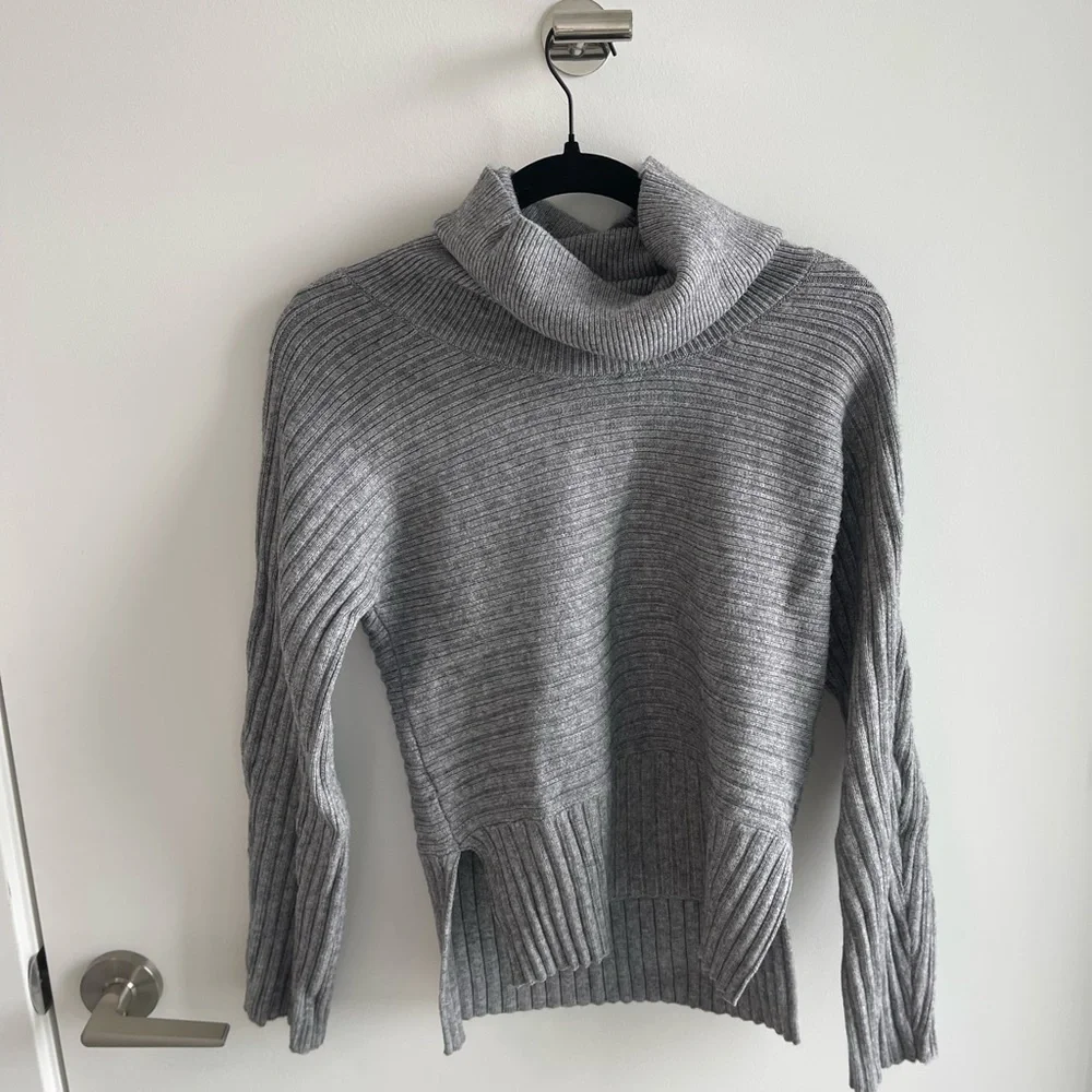 Anthropologie Gray Turtleneck Ribbed Sweater